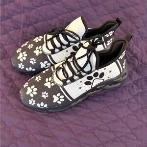 Black & White Paw-Print Athletic Sneakers for Men